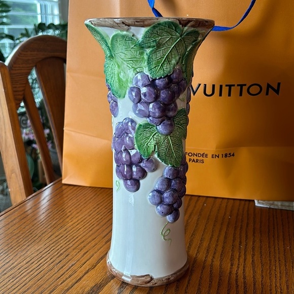 Vintage Fitz & Floyd grape vase - Picture 1 of 4